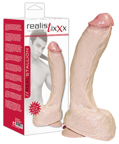 Giant Dong